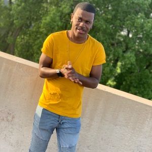 Meet your Posher, Aaron